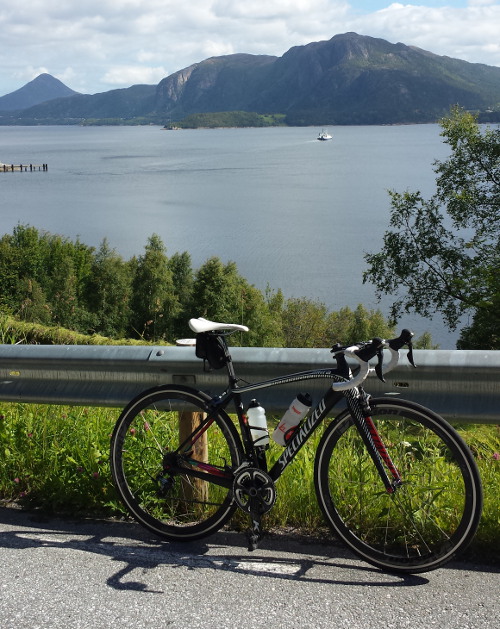 På östra sidan av Otrøya under vår Norgesemester.